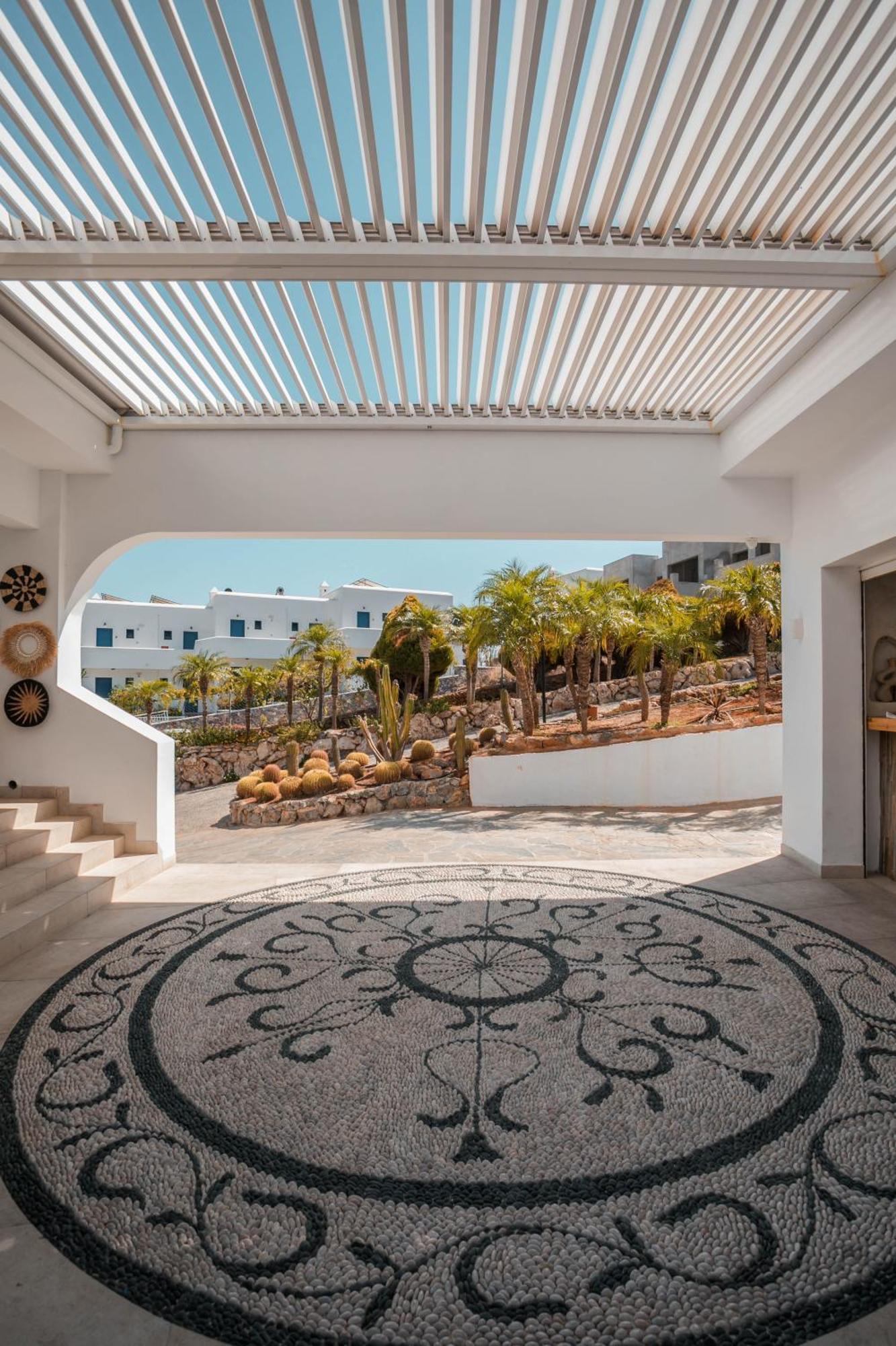 Lambis Studios & Apartments Lindos  Extérieur photo